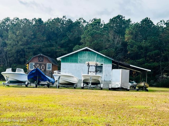 50 Point Avenue, Belhaven, NC 27810