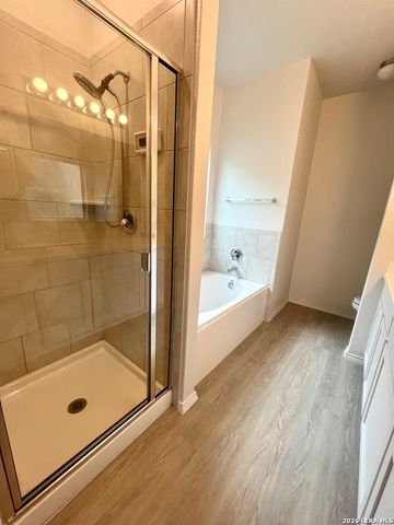 6011 Travis Summit, San Antonio, TX 78218