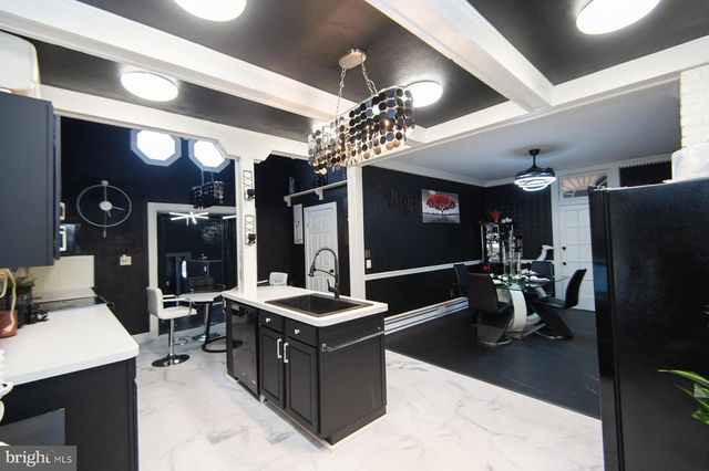 521 ACADEMY ST, Hurlock, MD 21643