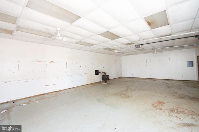 521 ACADEMY ST, Hurlock, MD 21643