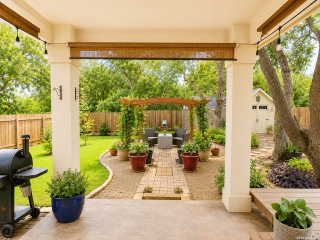 25015 Cooper Cir, San Antonio, TX 78255