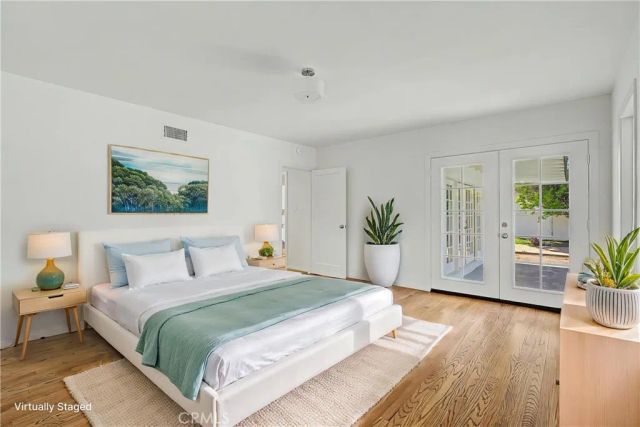 5733 Oakdale Avenue, Woodland Hills, CA 91367