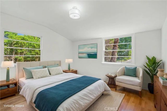 5733 Oakdale Avenue, Woodland Hills, CA 91367