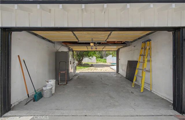 5733 Oakdale Avenue, Woodland Hills, CA 91367