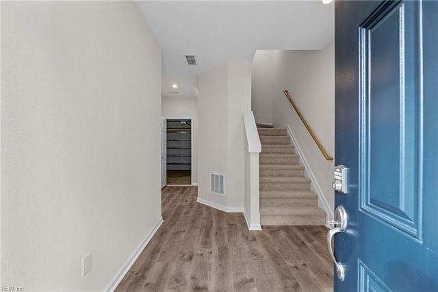 126 Freeman DR, Hampton, VA 23666
