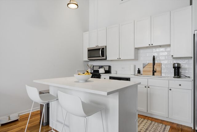758 N Larrabee Street 514, Chicago, IL 60654
