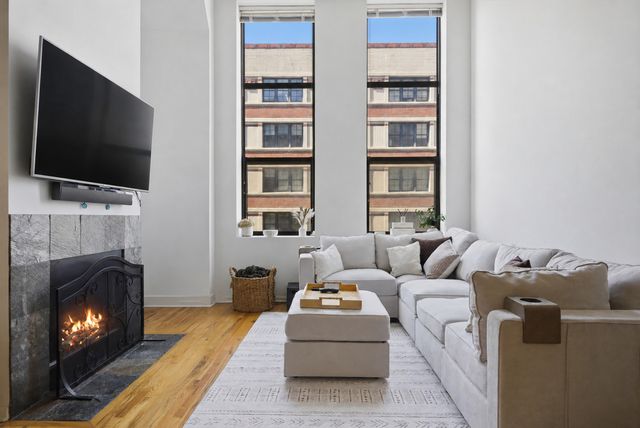 758 N Larrabee Street 514, Chicago, IL 60654