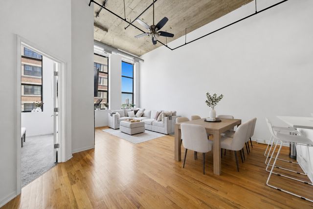 758 N Larrabee Street 514, Chicago, IL 60654