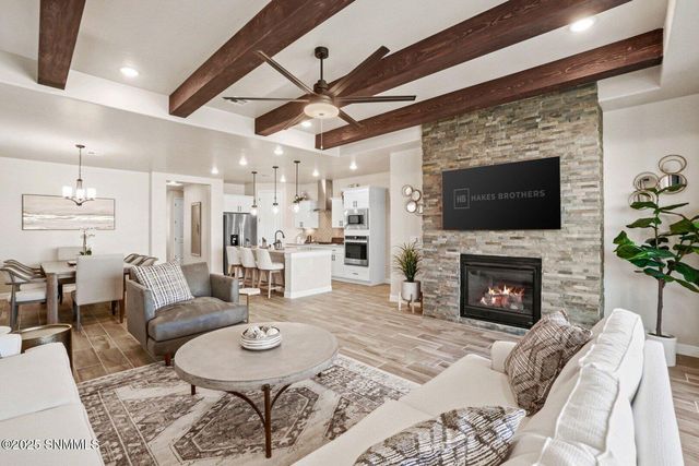 1067 San Cristobal Drive, Las Cruces, NM 88012