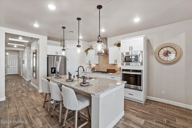 1067 San Cristobal Drive, Las Cruces, NM 88012