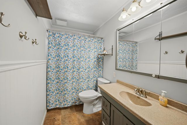 2508 Simmons, Salina, KS 67401