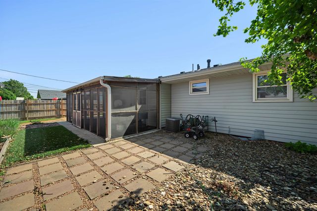 2508 Simmons, Salina, KS 67401