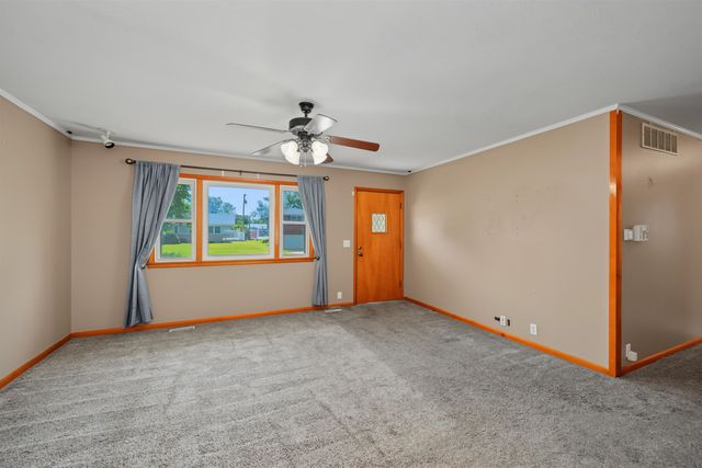 2508 Simmons, Salina, KS 67401