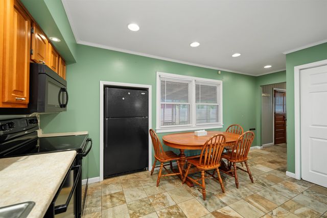 2508 Simmons, Salina, KS 67401