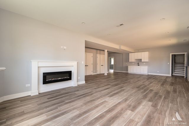 8650 Lockwood Avenue, Burbank, IL 60459