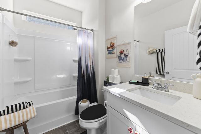 3222 Briar Chapel Dr, Murfreesboro, TN 37128