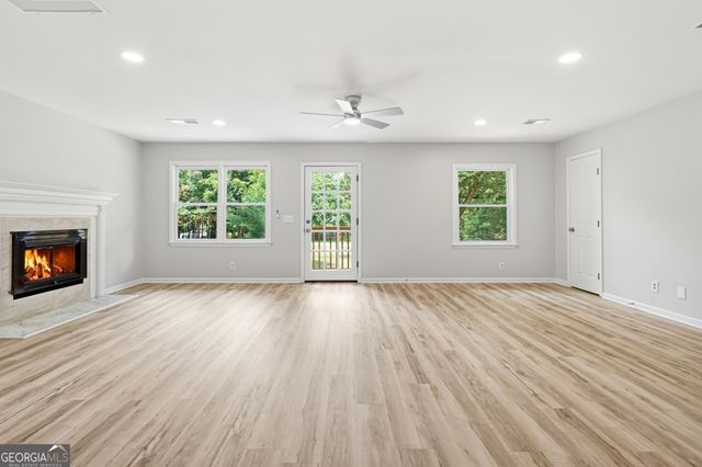 4062 Donna Lane, Loganville, GA 30052