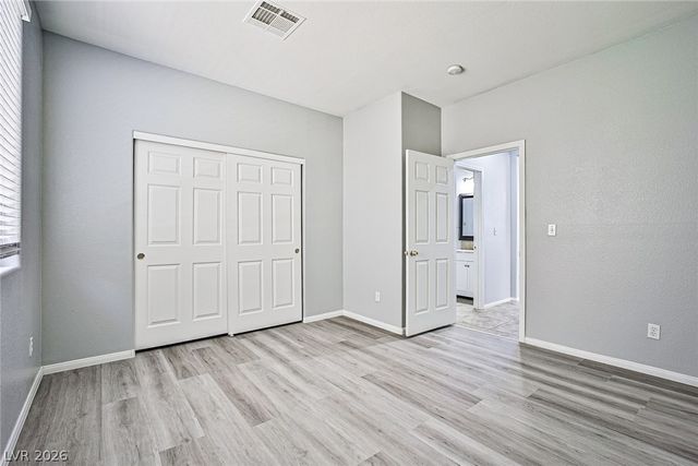 242 Rusty Plank Avenue, Las Vegas, NV 89148