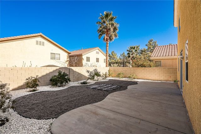 242 Rusty Plank Avenue, Las Vegas, NV 89148