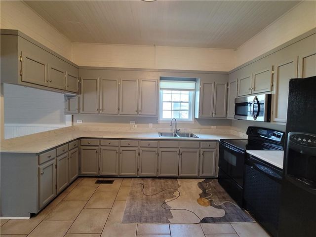 29 Elm Street, Aragon, GA 30104
