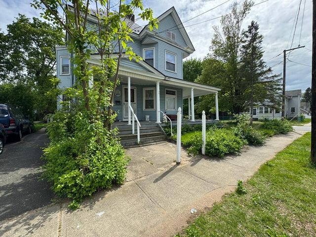 81 High St, West Springfield, MA 01089