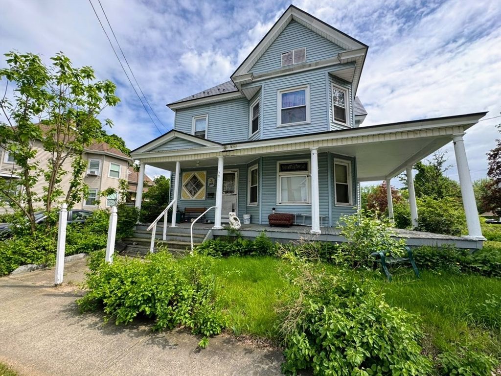 81 High St, West Springfield, MA 01089