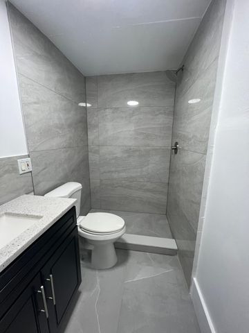 4040 NE 12TH Terrace, Pompano Beach, FL 33064