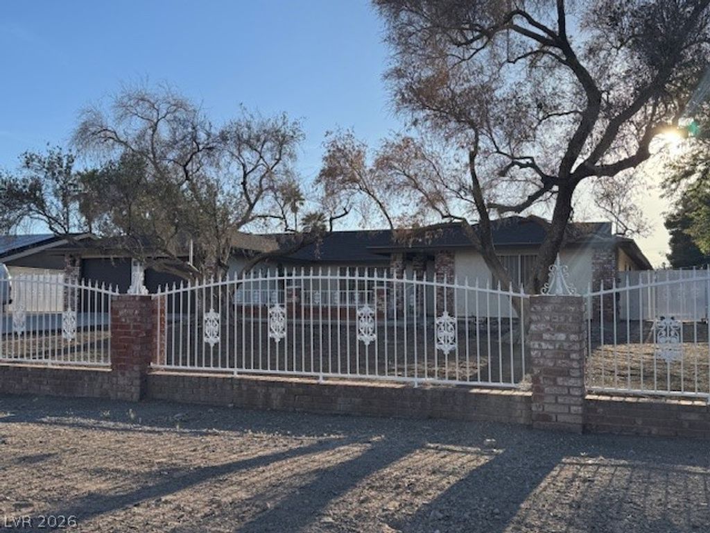 3055 Santa Margarita Street, Las Vegas, NV 89146