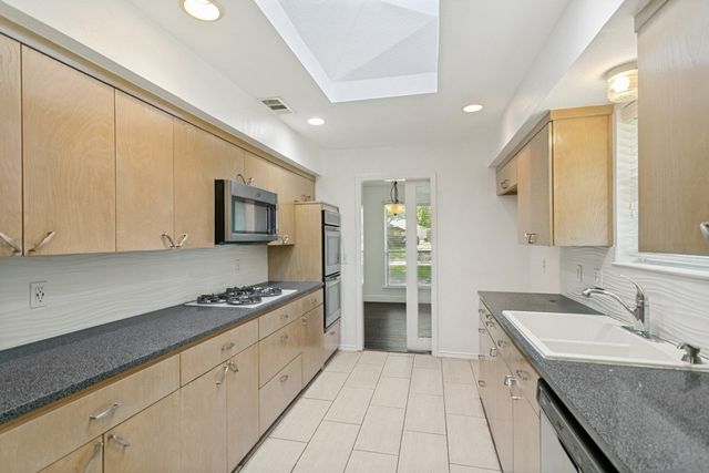 2613 Live Oak Lane, Plano, TX 75075