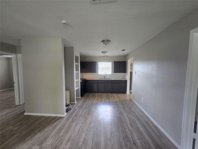 3453 W Highway 6 1, Alvin, TX 77511