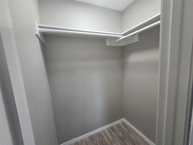 3453 W Highway 6 1, Alvin, TX 77511