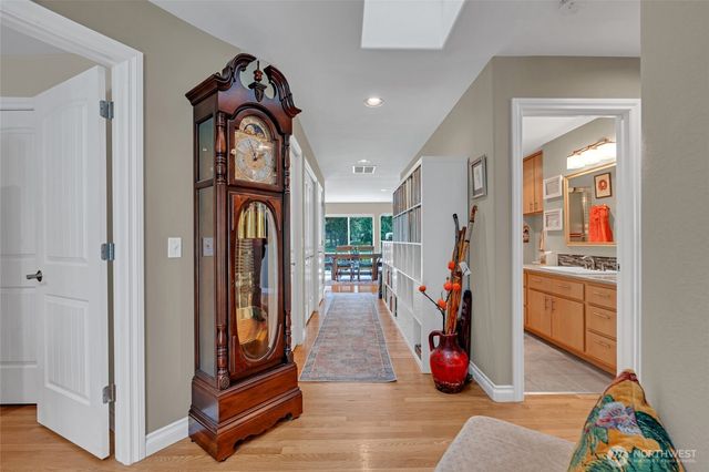 302 Foursome Drive, Sequim, WA 98382