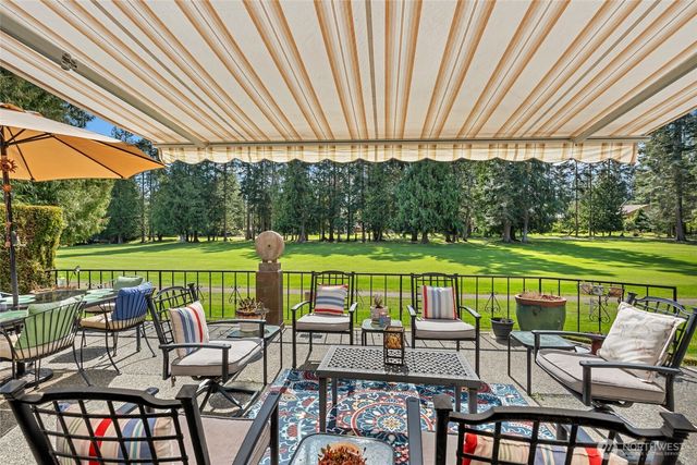 302 Foursome Drive, Sequim, WA 98382