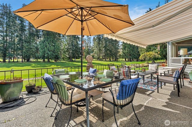 302 Foursome Drive, Sequim, WA 98382