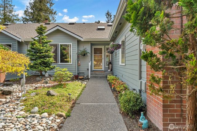 302 Foursome Drive, Sequim, WA 98382
