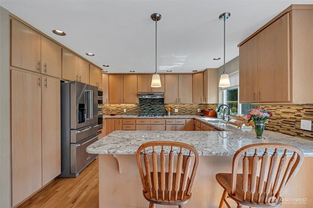 302 Foursome Drive, Sequim, WA 98382