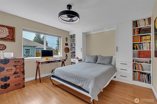 302 Foursome Drive, Sequim, WA 98382