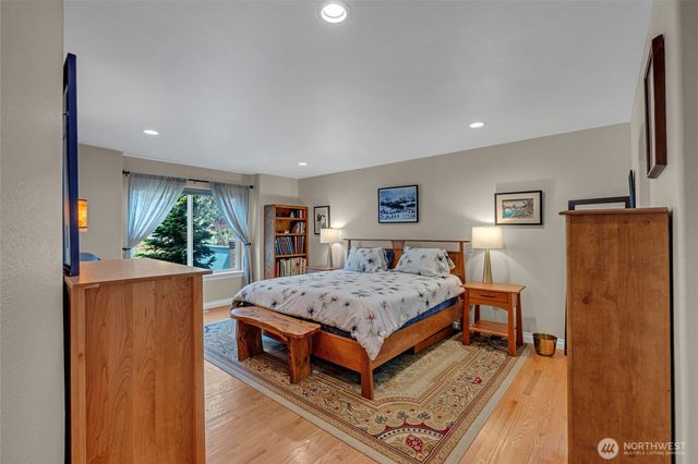 302 Foursome Drive, Sequim, WA 98382