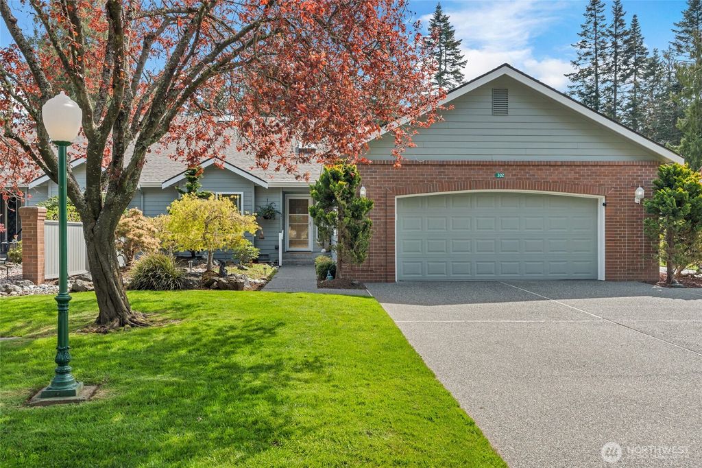 302 Foursome Drive, Sequim, WA 98382