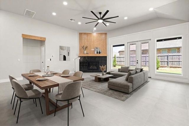 7129 NW 155th Street, Edmond, OK 73013