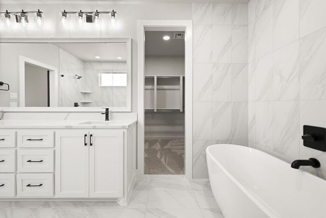 7129 NW 155th Street, Edmond, OK 73013