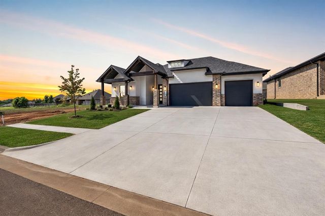 7129 NW 155th Street, Edmond, OK 73013