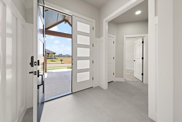 7129 NW 155th Street, Edmond, OK 73013