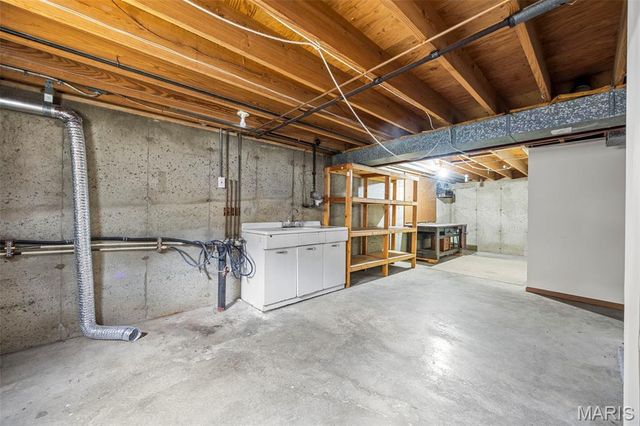 11636 Macrinus Drive, Florissant, MO 63033