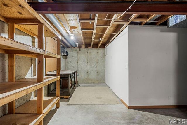 11636 Macrinus Drive, Florissant, MO 63033