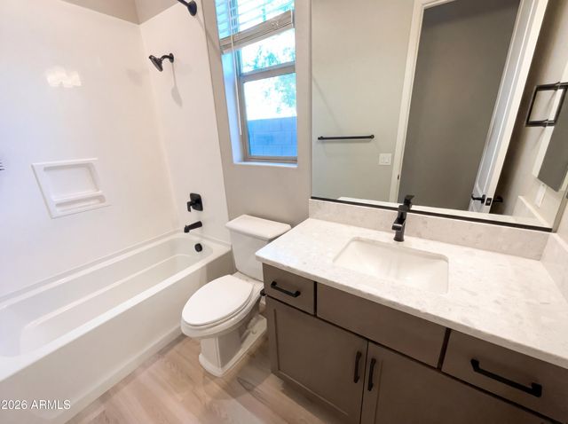 3956 E ARABIAN Drive, Gilbert, AZ 85296