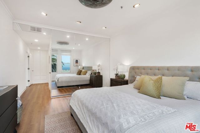 211 California Avenue 501, Santa Monica, CA 90403