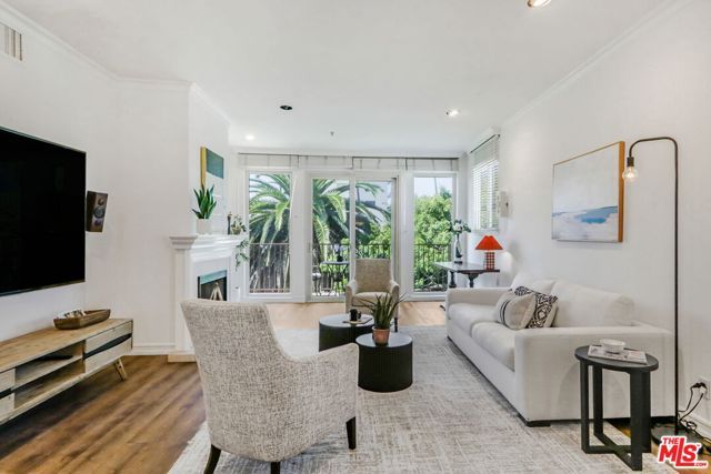 211 California Avenue 501, Santa Monica, CA 90403