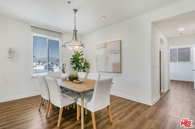 211 California Avenue 501, Santa Monica, CA 90403