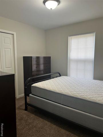 1533 Vermont Avenue, Marysville, MI 48040